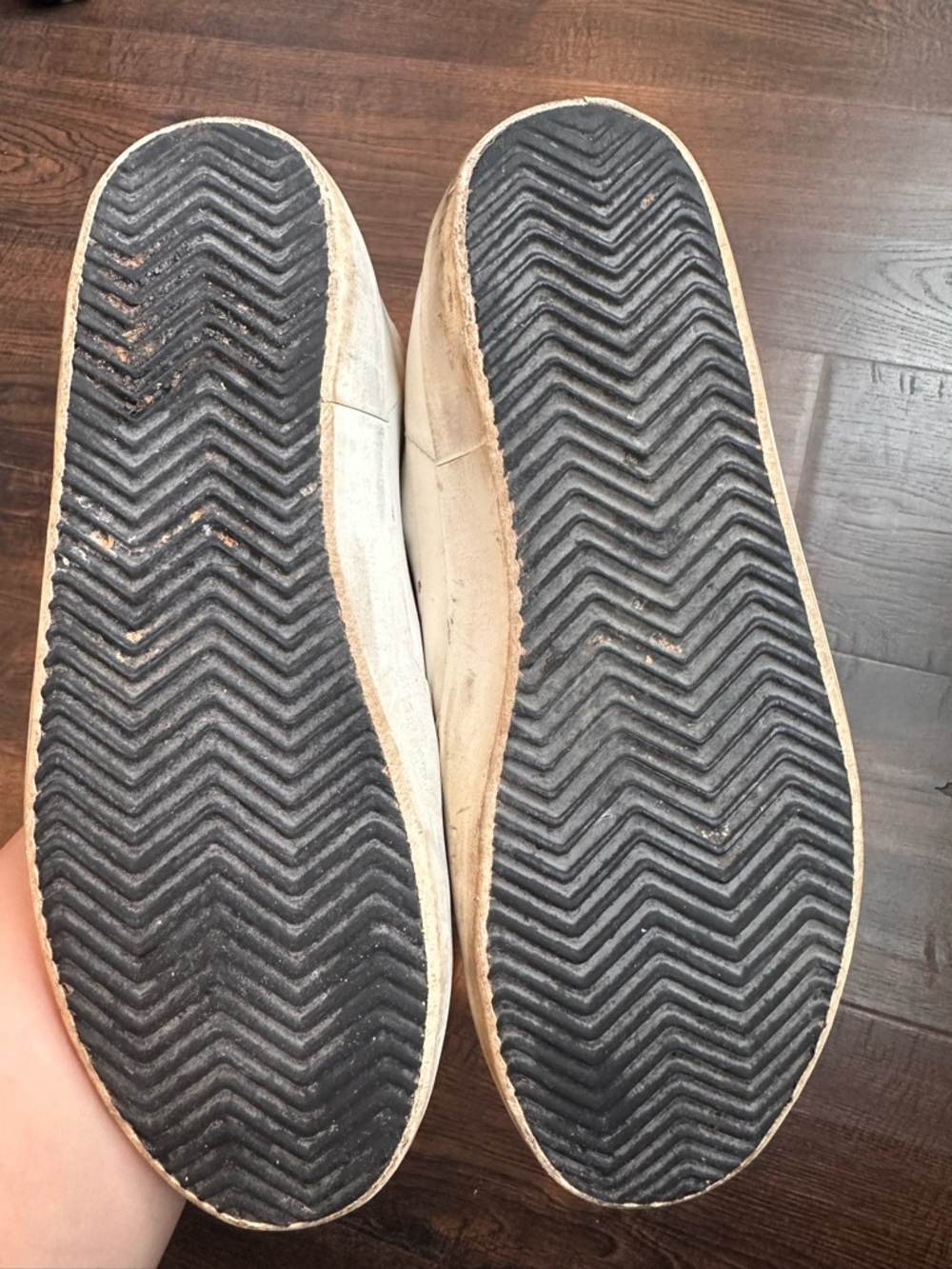 Golden Goose White Leather Sneakers with Green Star - Picture 5 of 8